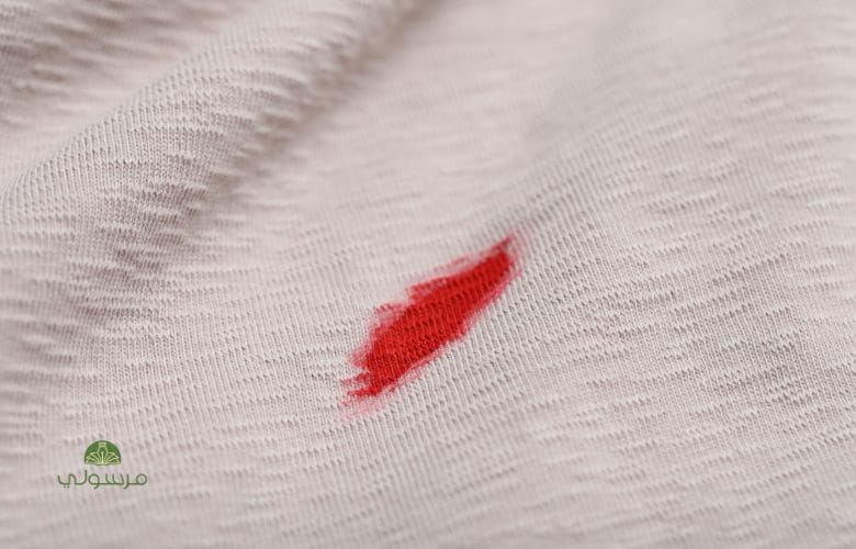 إزالة بقع الدم عن الملابس البيضاء
