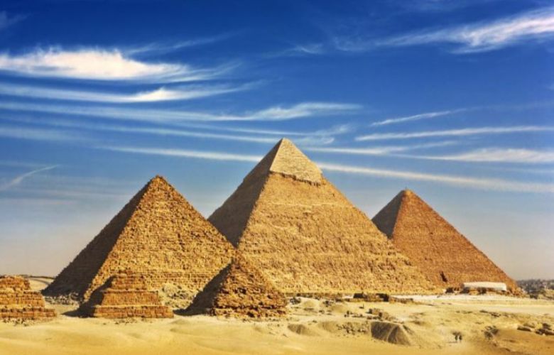 اين توجد الاهرامات في مصر؟ ومعلومات عن الهرم المدرج