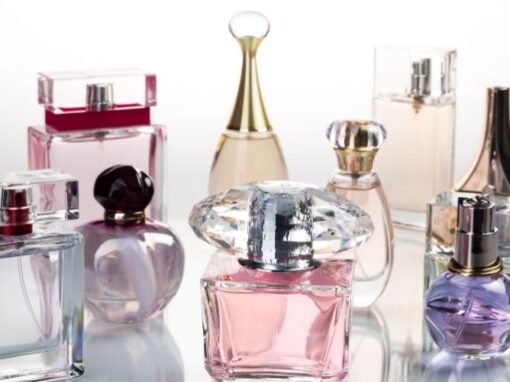 سحر العطور: رحلة في عالم الروائح الآسرة